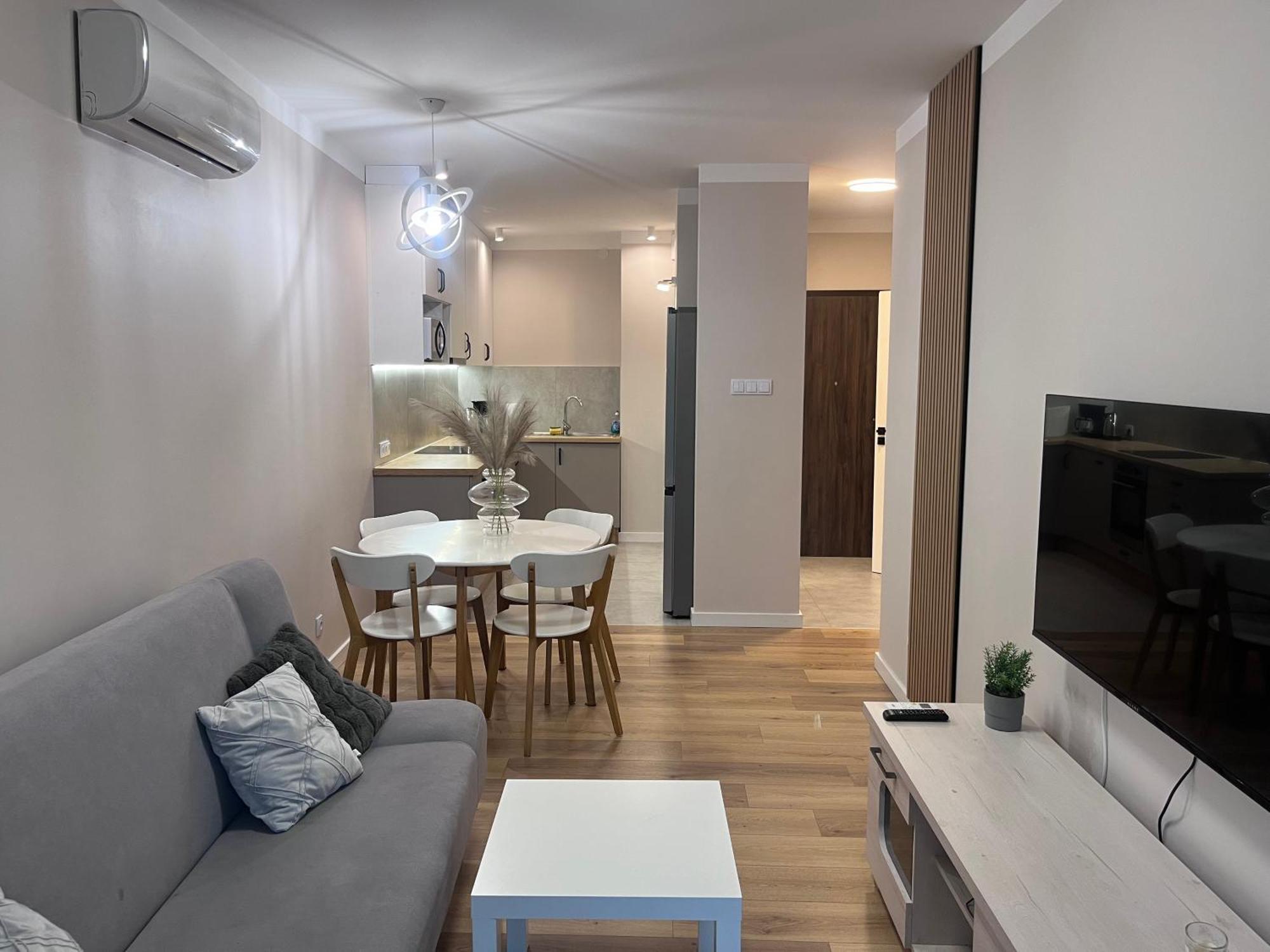 Zlote Apartamenty 36 Legnica Esterno foto
